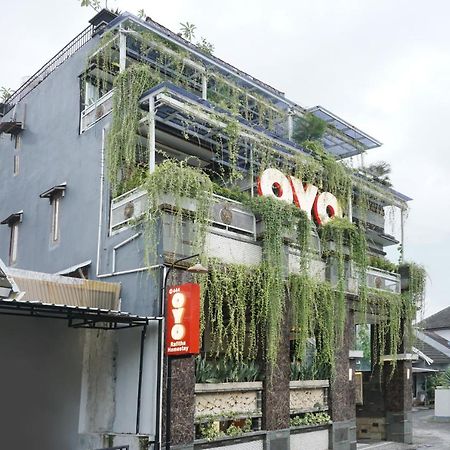 Super Oyo 444 Rafitha Homestay Baturetno Exterior photo